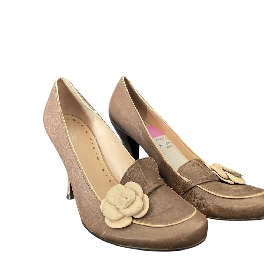 Tan and Cream Heels with Floral Embellishment
